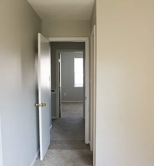 1996 W Brandymill Ln — Photo 1