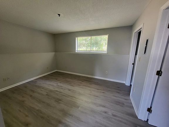 2nd image of 6 Crown St APT 1