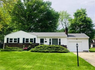 39 Skyline Dr, Canfield, OH