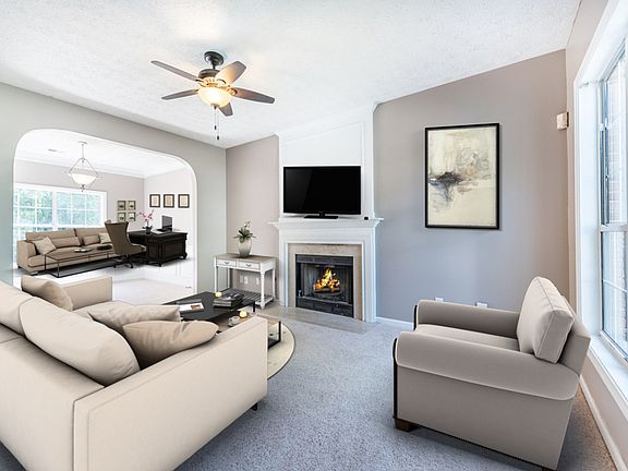 3rd image of 200 Colony Center Dr