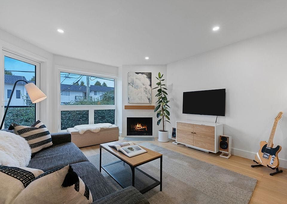 1st image of 607 E 8th Ave #203