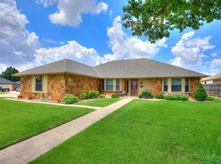 8201 Canna Ln, Oklahoma City, OK 73132