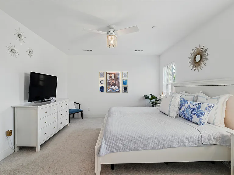 1078 Maverick Dr — Photo 21