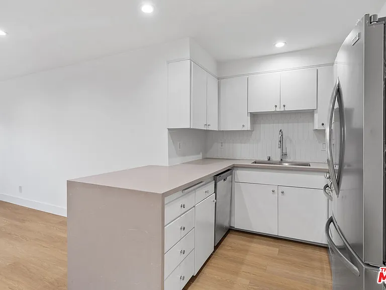 3939 Moore St #102 — Photo 12