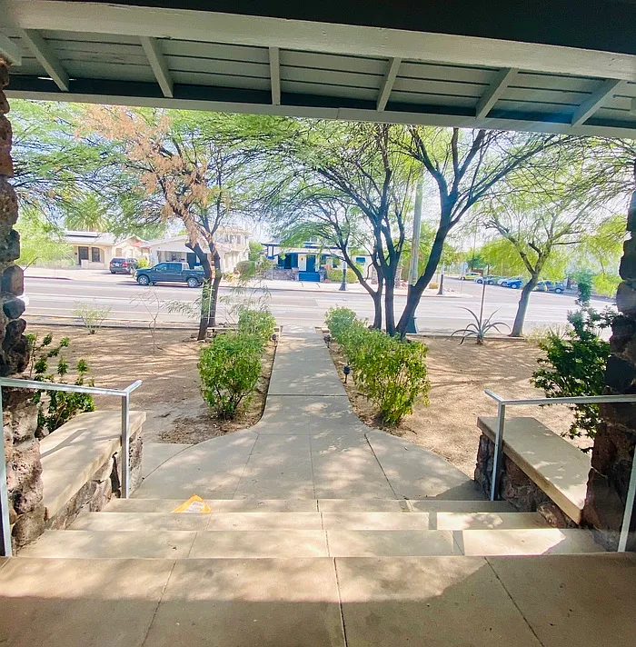 3 bed, 2.0 bath, $2,400 — Photo 3