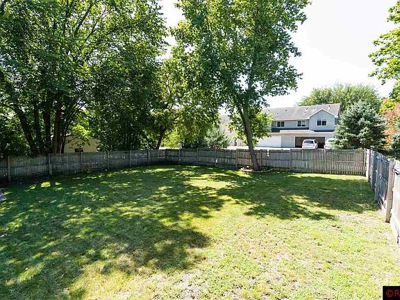 4th image of 428 W Jefferson Ave