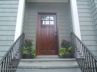 20 Mountain St, Highlands, NJ 07732