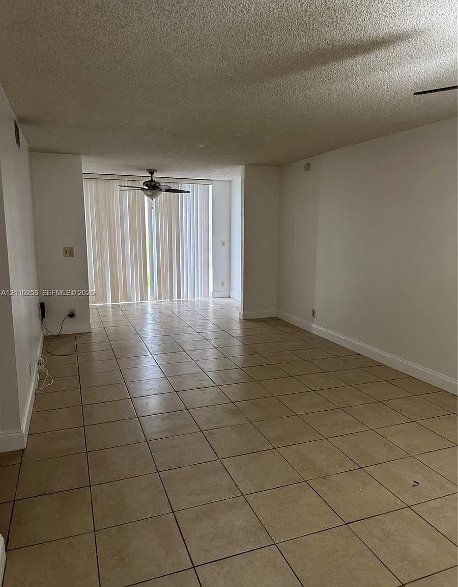 Cascades Of Lauderhill — Photo 2