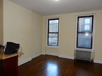 Rented by Aimee Grodanz, LREB