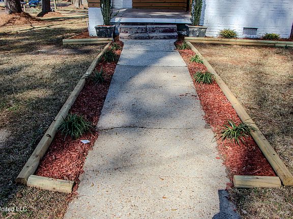 3rd image of 404 Downing St