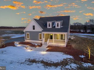 556 Gravesend Rd, Smyrna, DE 19977