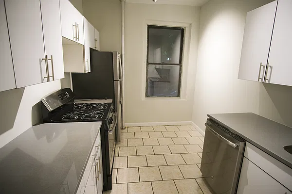 Rented by Bohemia Realty Group | media 6