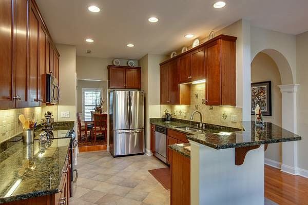 1st image of 1501 Marymount Dr