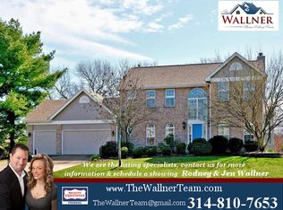 2325 Crimson View Ct, Ballwin, MO 63011