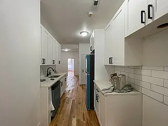 Rented by Hillel Realty Group