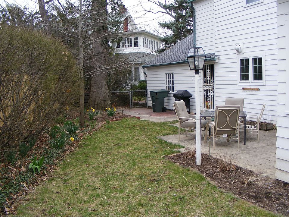 Patio & Back Yard