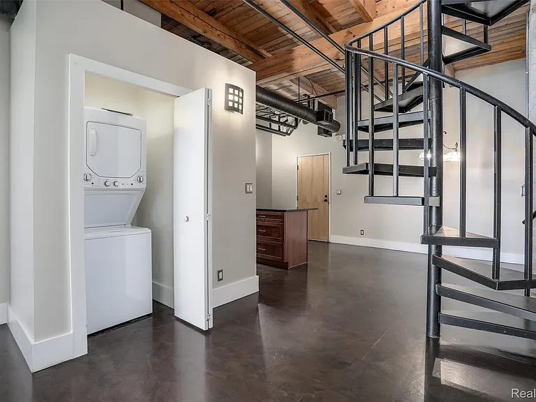 6533 E Jefferson Ave #413W — Photo 15