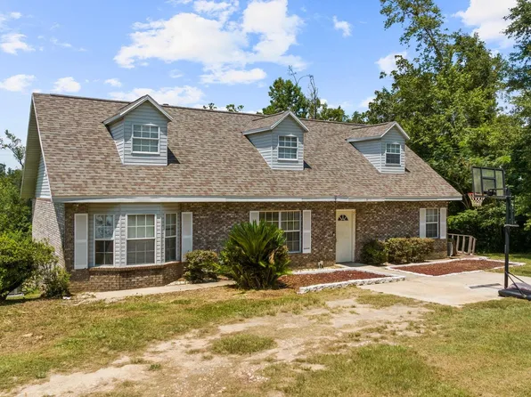 4503 Clearwater Ln, Marianna, FL 32448