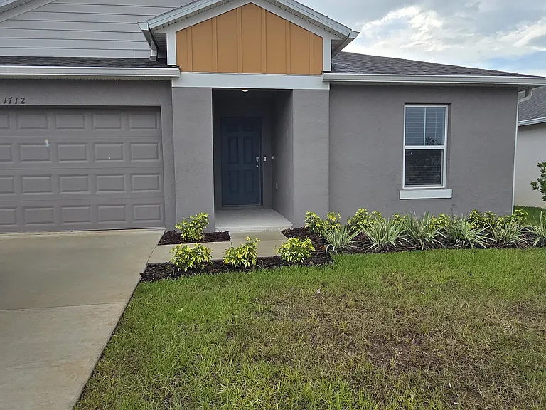 1712 Vanilla St — Photo 33