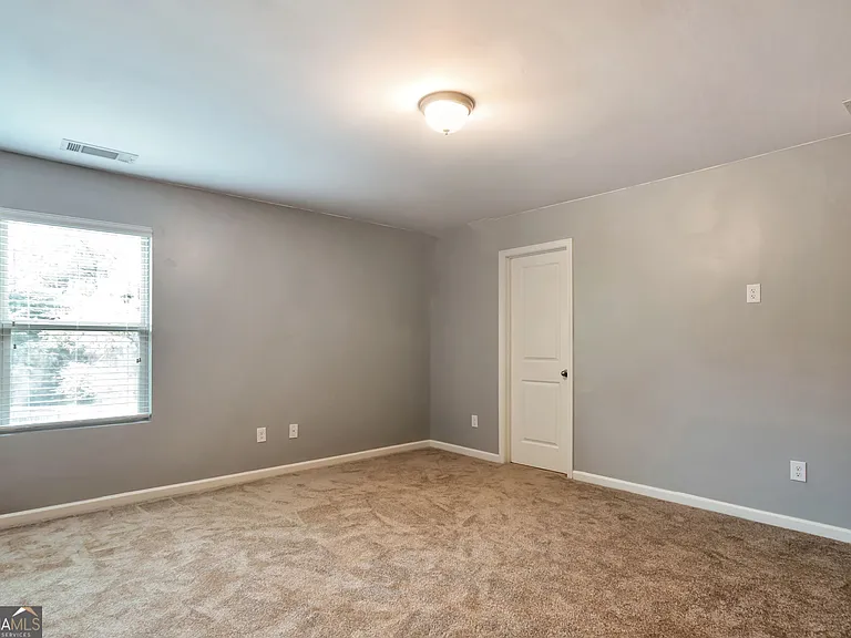 4098 Clay Ct SE — Photo 11