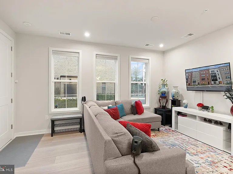 7461 Backett Wood Ter #1213 — Photo 10