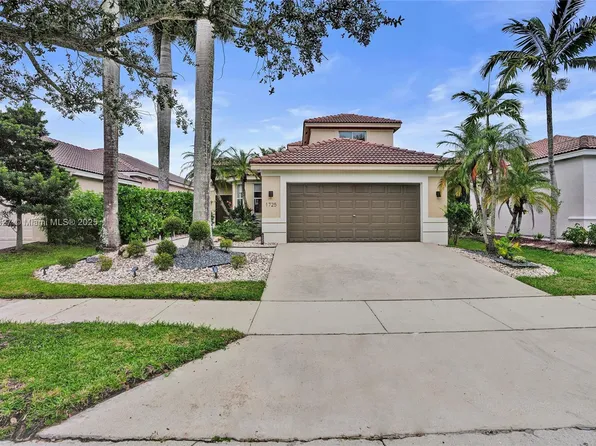 1725 Winterberry Ln, Fort Lauderdale, FL 33327