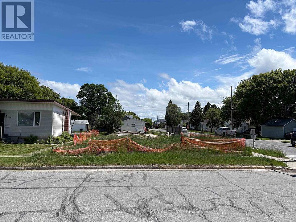 1st image of 700 Crowe Ave