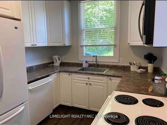 2nd image of 615 Talbot St