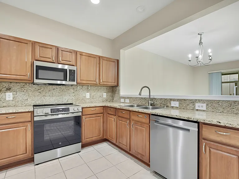 26548 Castleview Way — Photo 33