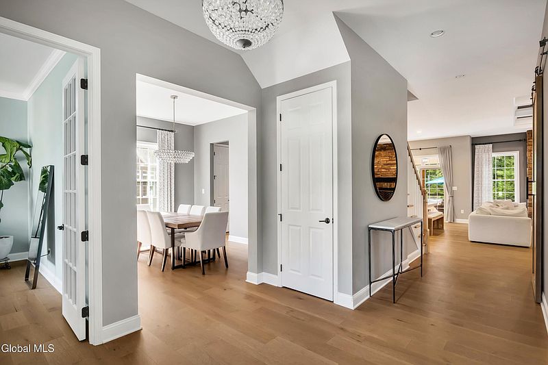 5th image of 41 Cider Mill Way