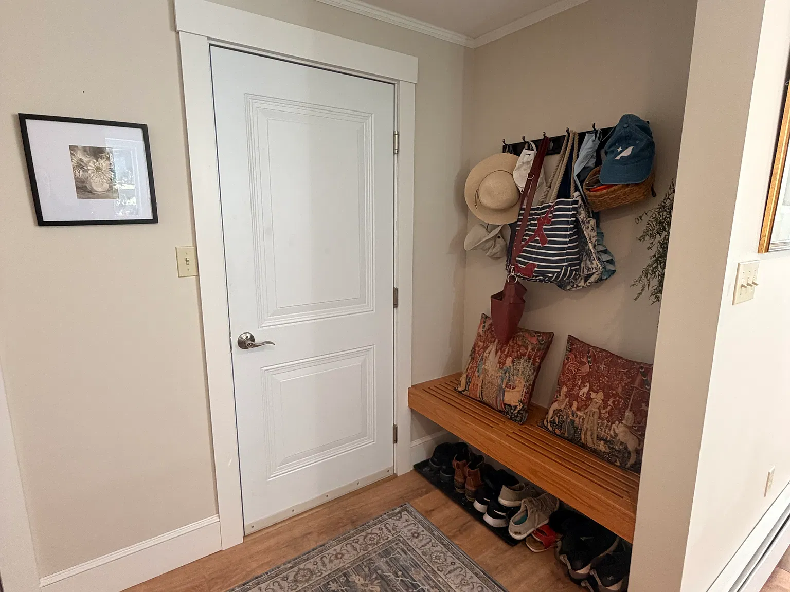 2 bed, 1300 sqft, $2,995 — Photo 2