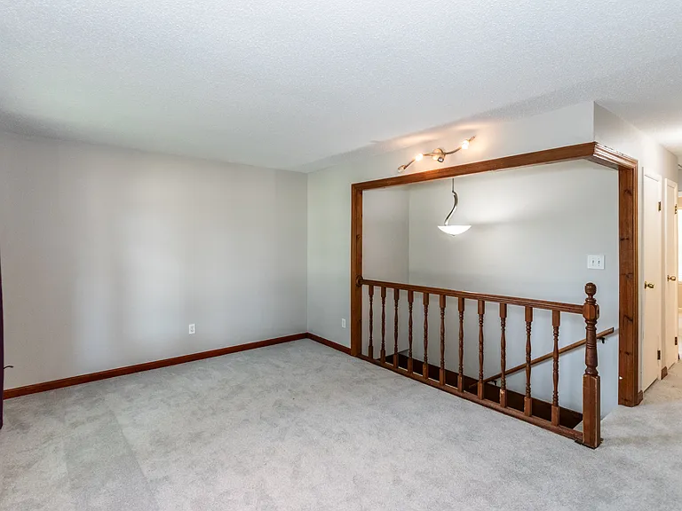 91 Elk Run Dr — Photo 4