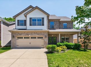 1072 Kavenaugh Ln, Lexington, KY 40509