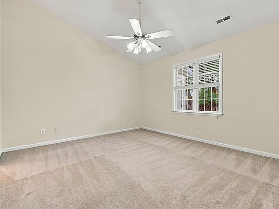 5th image of 85 Brookmere Dr APT D