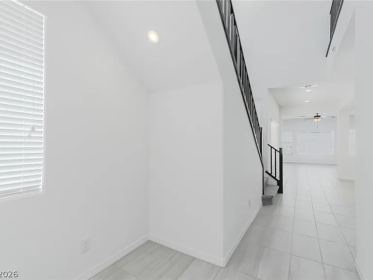 5741 Tioga Way — Photo 3