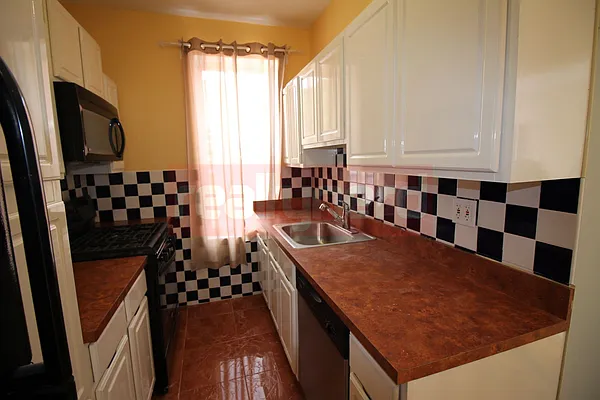 Rented by Realty Nerd | media 1