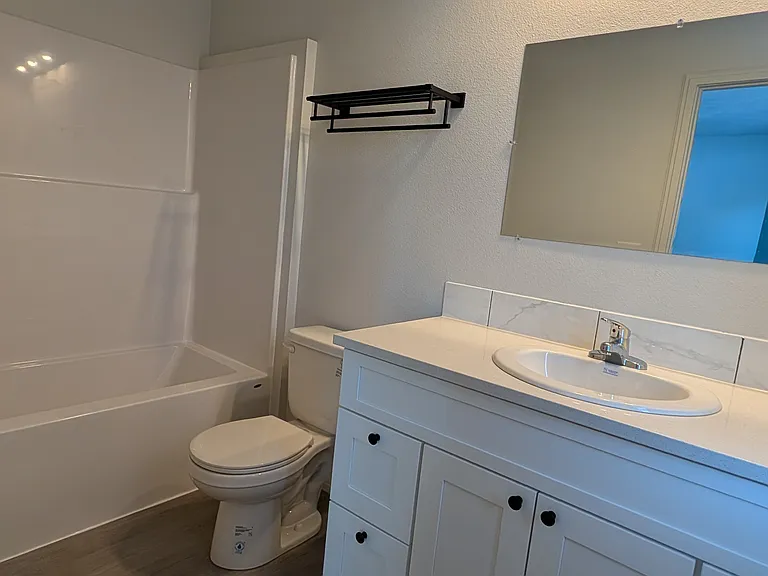 4303 N Torrey Ln — Photo 23