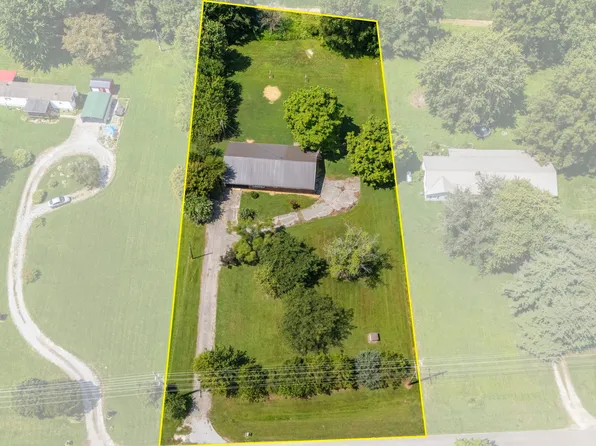 1656 S Meranda Ln, Scottsburg, IN 47170