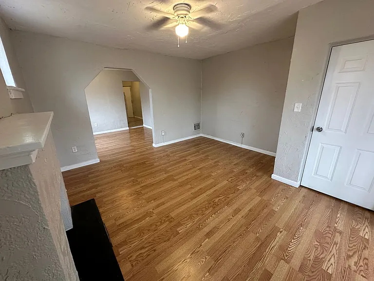 1195 Belrue Ave — Photo 4
