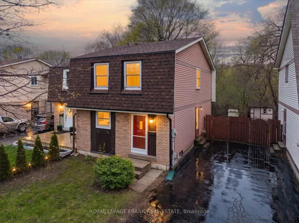 572 Camelot Dr, Oshawa, ON L1K 1K4