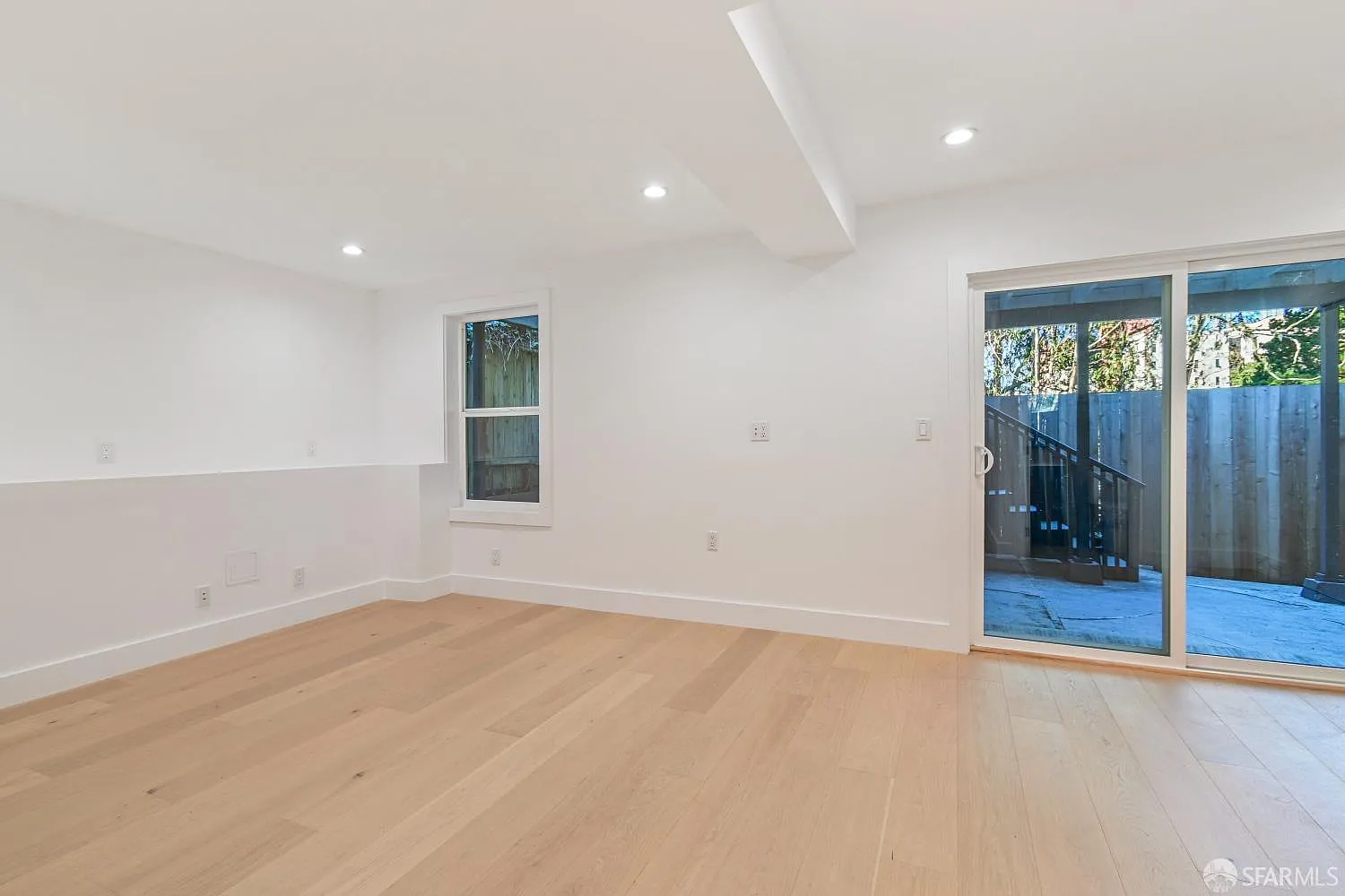 2 bed, 1.0 bath, 1100 sqft, $8,500 — Photo 4