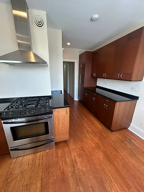 1 bed, 800 sqft, $1,725 — Photo 1