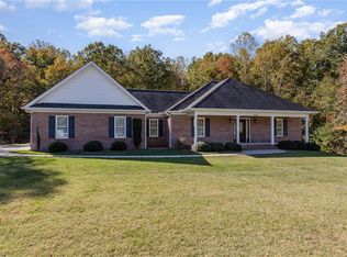 7557 Dubach Rd, Summerfield, NC 27358