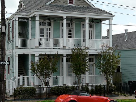 rocking chair porch. Easy non metered free street parking!