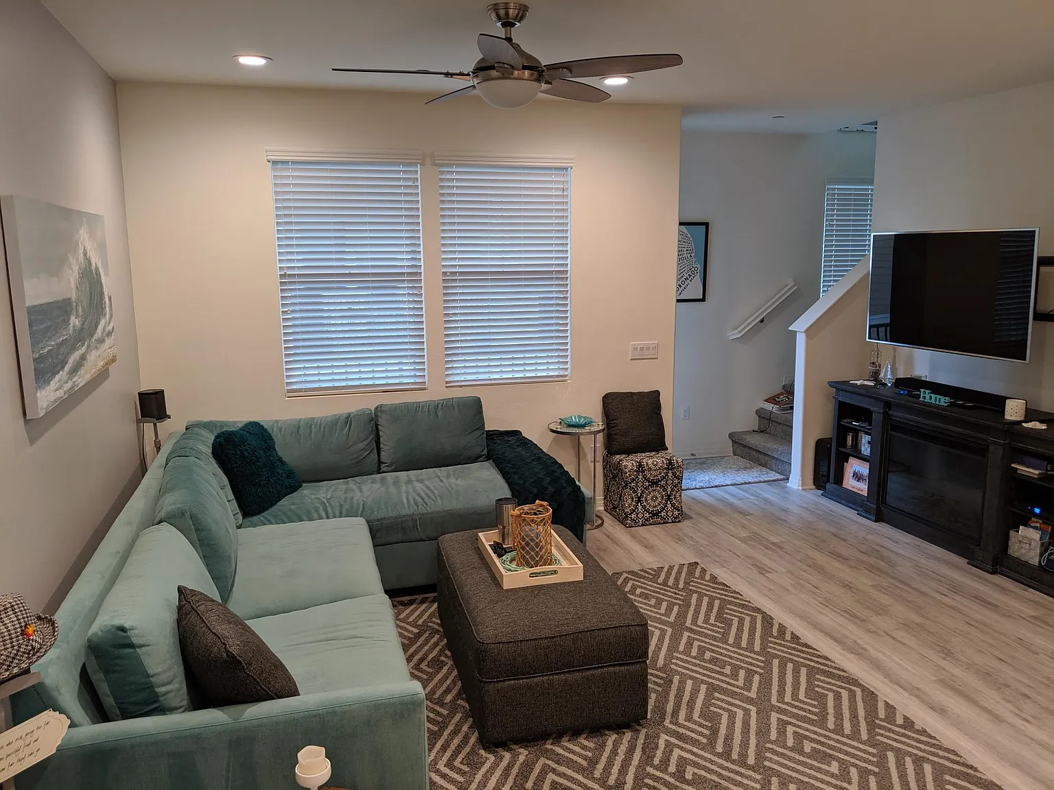 3 bed, 1709 sqft, $4,000 — Photo 2