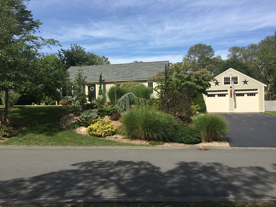 2nd image of 6 Madaket Way