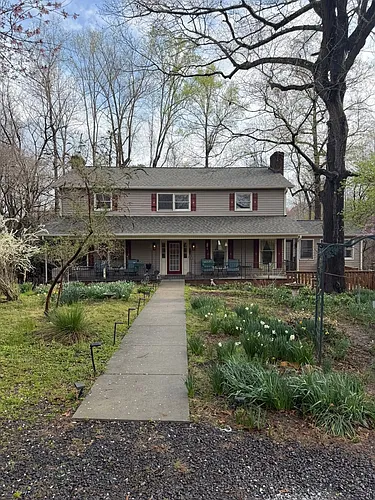 1565 S Peace Haven Rd Photo 1
