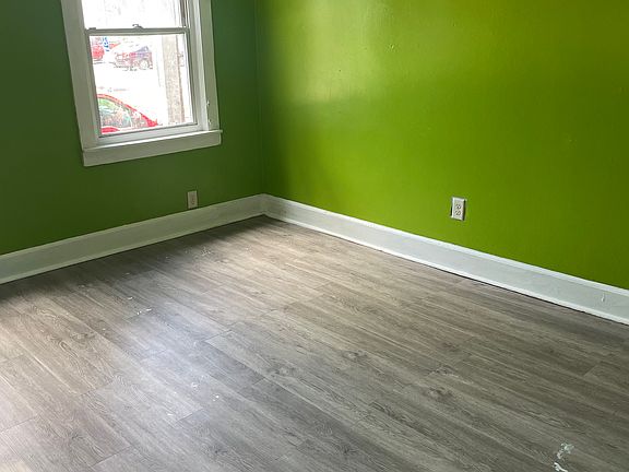 2nd image of 12 Varick St #1