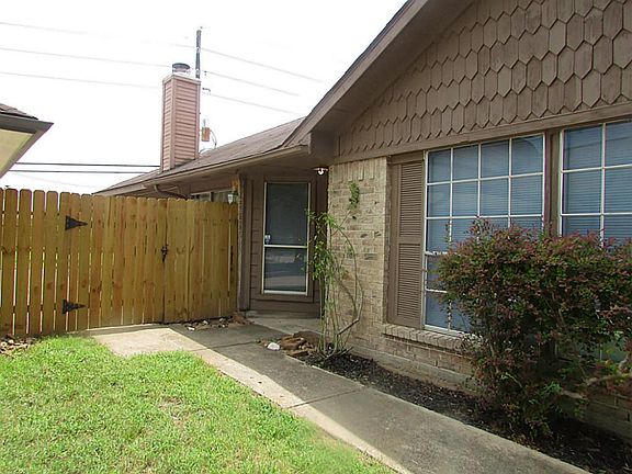 3rd image of 12315 Westwold Dr