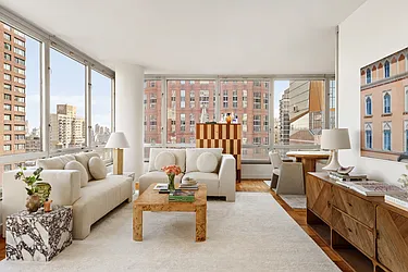 150 Columbus Avenue, #18F